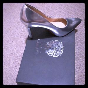 Vince Camuto pumps